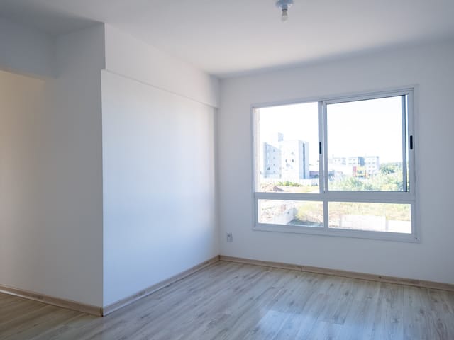 Apartamento 3 quartos e 2 banheiros, à venda, no bairro Areal em Pelotas