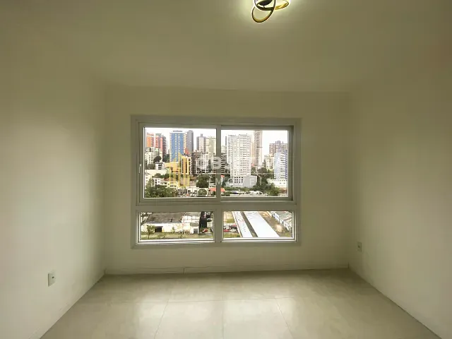 Apartamento 3 quartos e 2 banheiros, para alugar, no bairro Centro em Novo Hamburgo