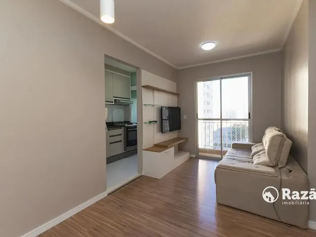 Apartamento 2 quartos e 1 banheiro, para alugar, no bairro Pinheirinho em Curitiba
