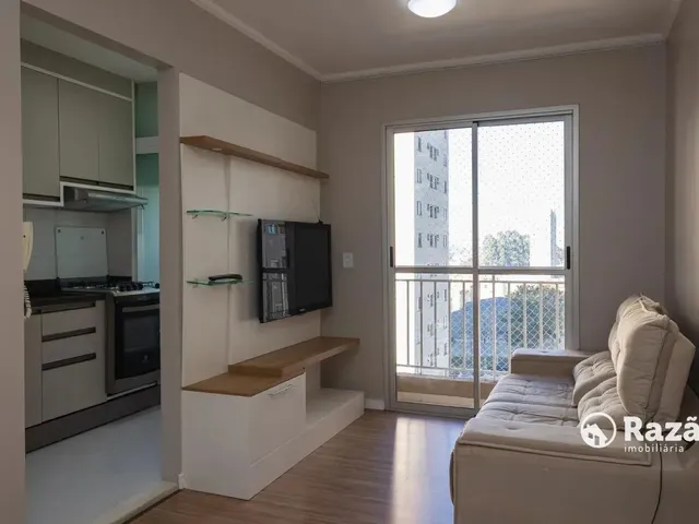 Apartamento 2 quartos e 1 banheiro, para alugar, no bairro Pinheirinho em Curitiba