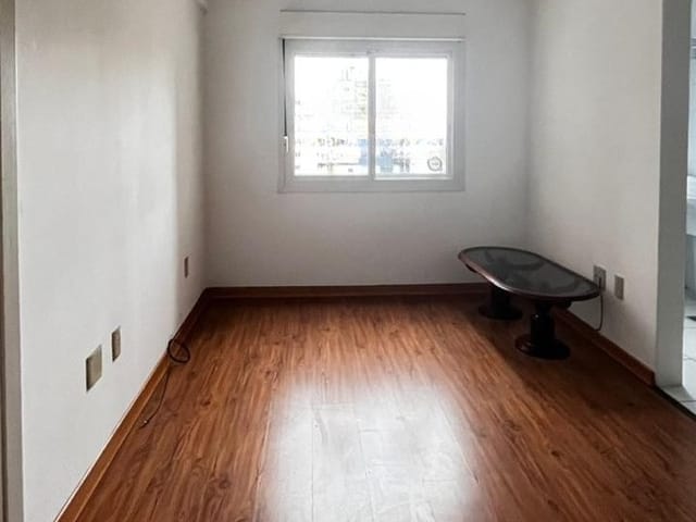 Apartamento 1 quarto e 1 banheiro, à venda, no bairro Centro em Pelotas