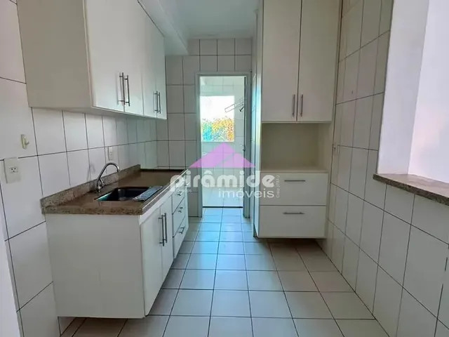 Apartamento com 80m² 3 quartos e 2 banheiros, para alugar, no bairro Santana em São José Dos Campos