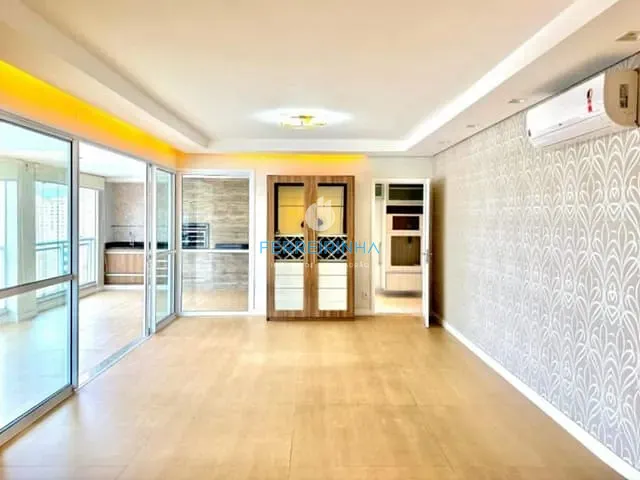 Apartamento 4 quartos e 3 banheiros, à venda, no bairro Vila Adyana em São José dos Campos