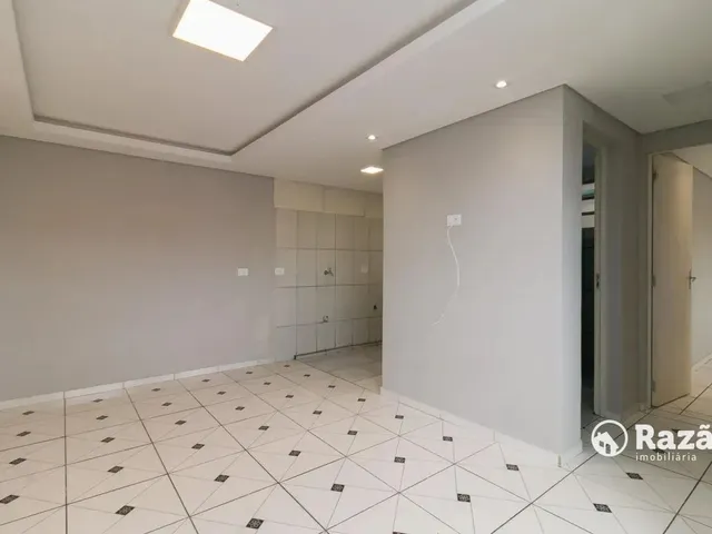 Apartamento 2 quartos e 1 banheiro, para alugar, no bairro Sítio Cercado em Curitiba