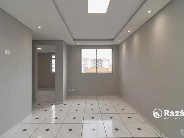Apartamento 2 quartos e 1 banheiro, para alugar, no bairro Sítio Cercado em Curitiba