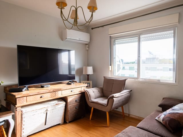Apartamento com 70m² 3 quartos e 1 banheiro, à venda, no bairro Três Vendas em Pelotas