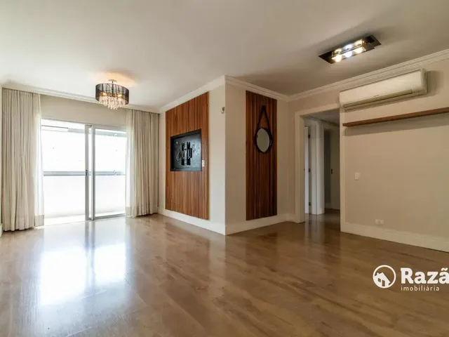 Apartamento 3 quartos e 1 banheiro, para alugar, no bairro Água Verde em Curitiba