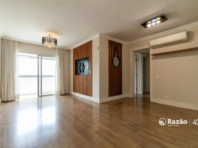 Apartamento para alugar, no bairro Água Verde em Curitiba