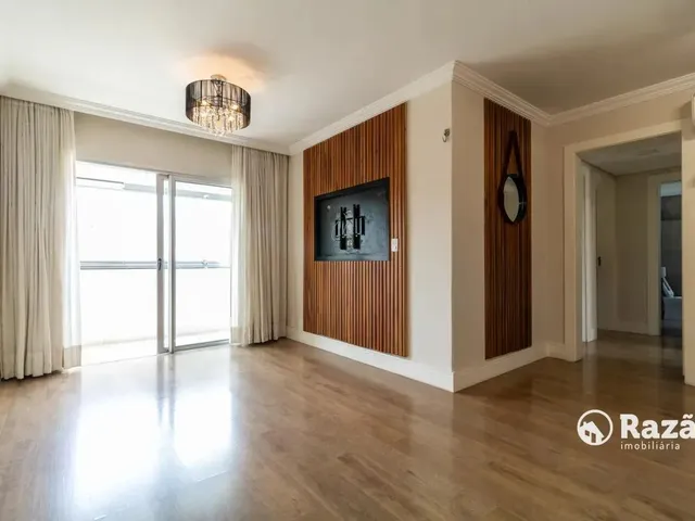 Apartamento 3 quartos e 1 banheiro, para alugar, no bairro Água Verde em Curitiba