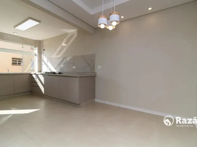 Apartamento 3 quartos e 3 banheiros, para alugar, no bairro Juvevê em Curitiba