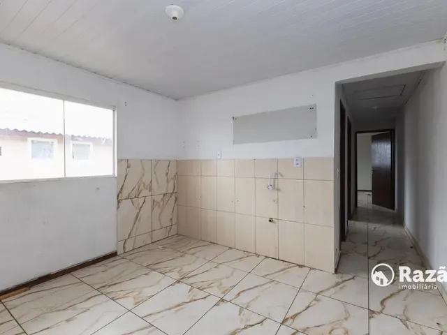 Apartamento 2 quartos e 1 banheiro, para alugar, no bairro Guarani em Colombo