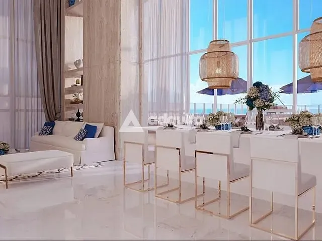 Apartamento com 340m² 4 quartos e 5 banheiros, à venda, no bairro Centro em Balneário Camboriú