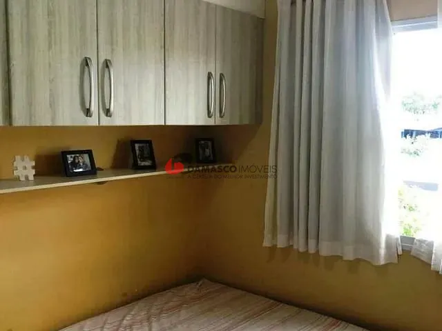 Apartamento 2 quartos e 1 banheiro, à venda, no bairro Vila Alzira em Santo André