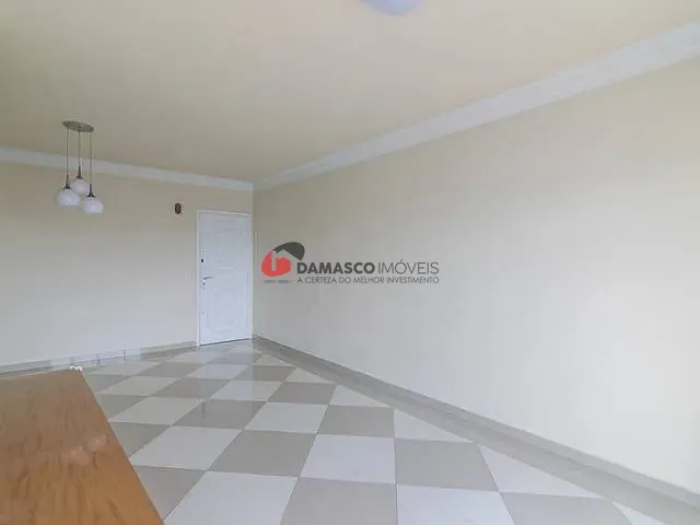 Apartamento 4 quartos e 1 banheiro, para alugar, no bairro Santo Antônio em São Caetano do Sul