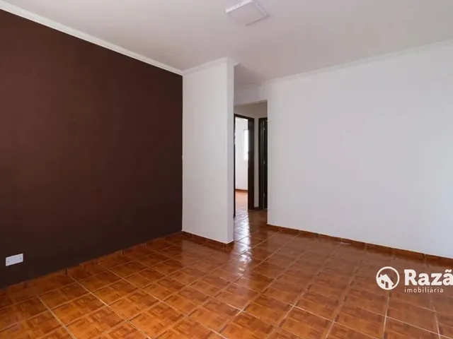Apartamento 2 quartos e 1 banheiro, para alugar, no bairro Tatuquara em Curitiba