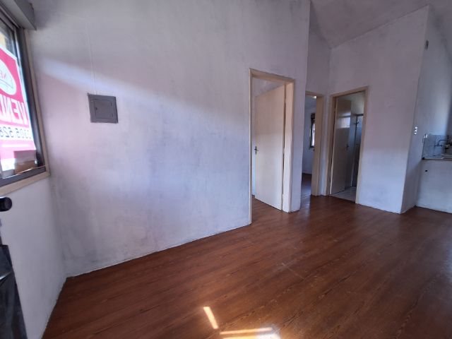 Apartamento 2 quartos e 1 banheiro, à venda, no bairro Areal em Pelotas