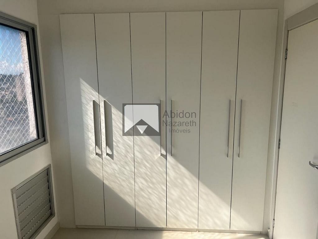 Apartamento à venda com 2 quartos, 70m² - Foto 12