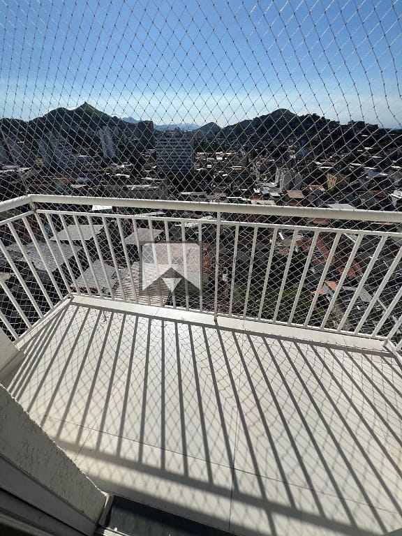 Apartamento à venda com 2 quartos, 70m² - Foto 6