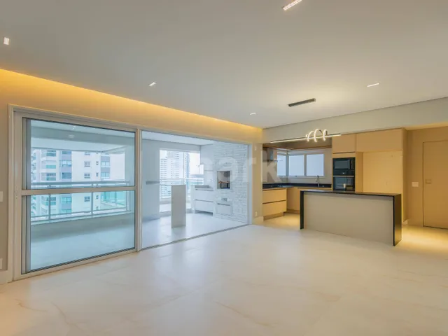 Apartamento com 177m² 3 quartos e 4 banheiros, à venda, no bairro Green Valley Alphaville em Barueri
