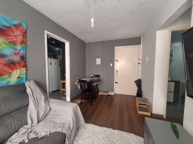 Apartamento 1 quarto e 1 banheiro, à venda, no bairro Três Vendas em Pelotas