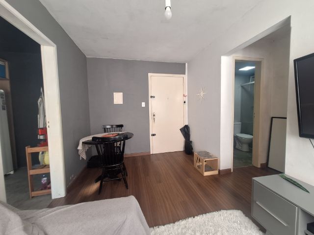 Apartamento 1 quarto e 1 banheiro, à venda, no bairro Três Vendas em Pelotas