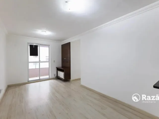 Apartamento 3 quartos e 1 banheiro, para alugar, no bairro Portão em Curitiba