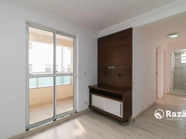 Apartamento 3 quartos e 2 banheiros, para alugar, no bairro Portão em Curitiba