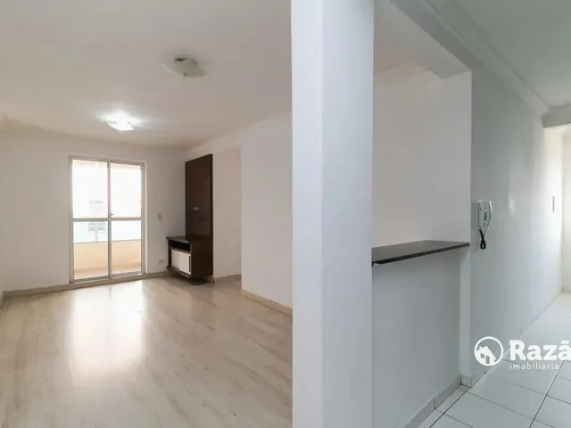 Apartamento 3 quartos e 2 banheiros, para alugar, no bairro Portão em Curitiba