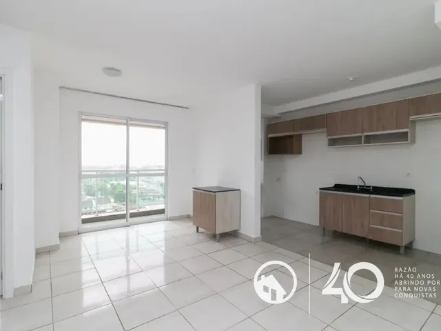 Apartamento 3 quartos e 1 banheiro, para alugar, no bairro Novo Mundo em Curitiba