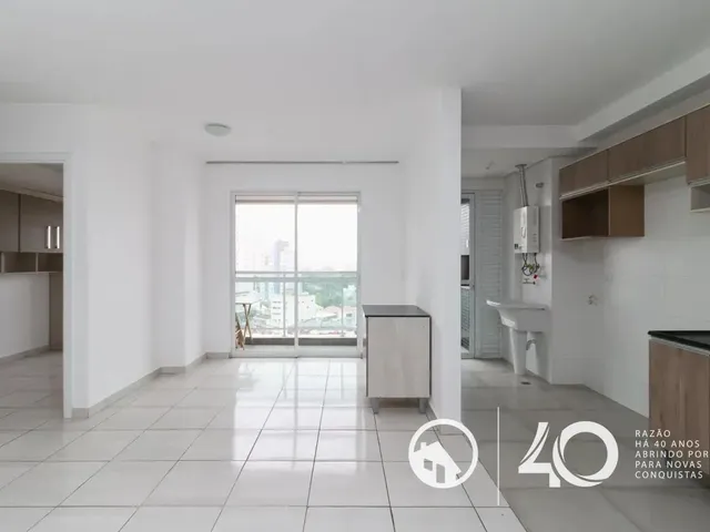 Apartamento 3 quartos e 1 banheiro, para alugar, no bairro Novo Mundo em Curitiba
