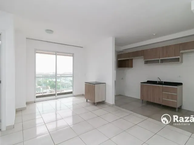 Apartamento 3 quartos e 2 banheiros, para alugar, no bairro Novo Mundo em Curitiba