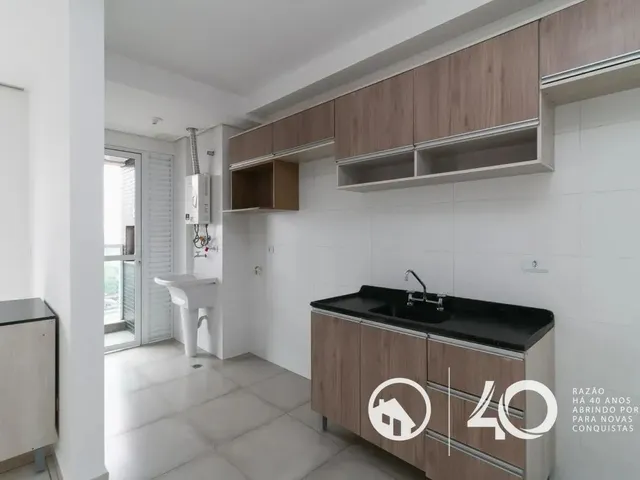 Apartamento 3 quartos e 1 banheiro, para alugar, no bairro Novo Mundo em Curitiba