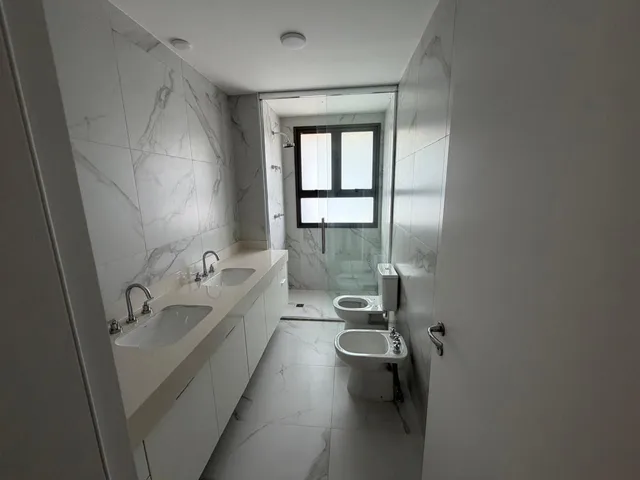 Apartamento com 175m² 3 quartos e 5 banheiros, à venda, no bairro Alphaville em Barueri