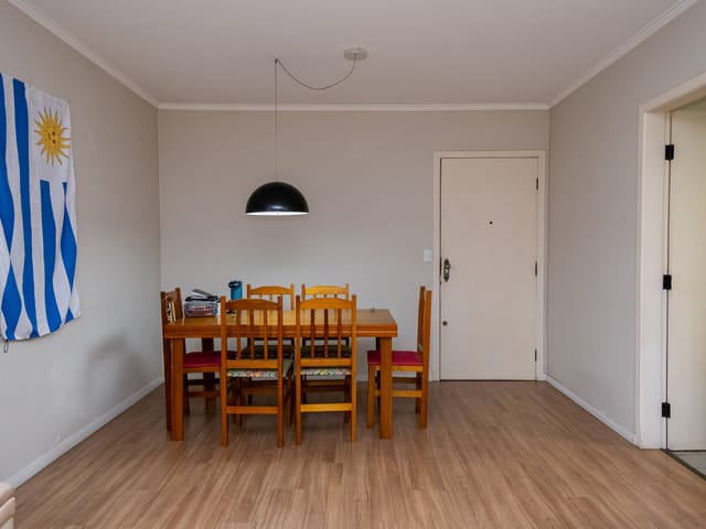 Apartamento 2 quartos e 2 banheiros, à venda, no bairro Centro em Pelotas