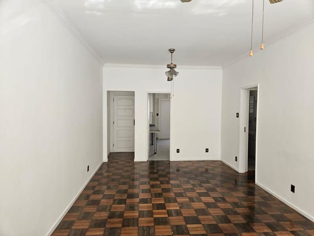 Apartamento 3 quartos e 2 banheiros, à venda, no bairro Centro em Petrópolis