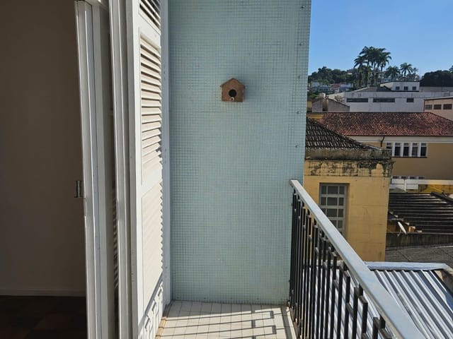 Apartamento 3 quartos e 2 banheiros, à venda, no bairro Centro em Petrópolis