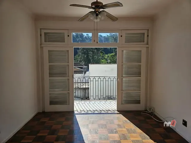 Apartamento 3 quartos e 2 banheiros, à venda, no bairro Centro em Petrópolis