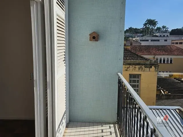Apartamento 3 quartos e 2 banheiros, à venda, no bairro Centro em Petrópolis