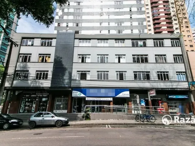Apartamento 2 quartos e 2 banheiros, para alugar, no bairro Água Verde em Curitiba