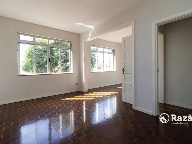 Apartamento 2 quartos e 2 banheiros, para alugar, no bairro Água Verde em Curitiba