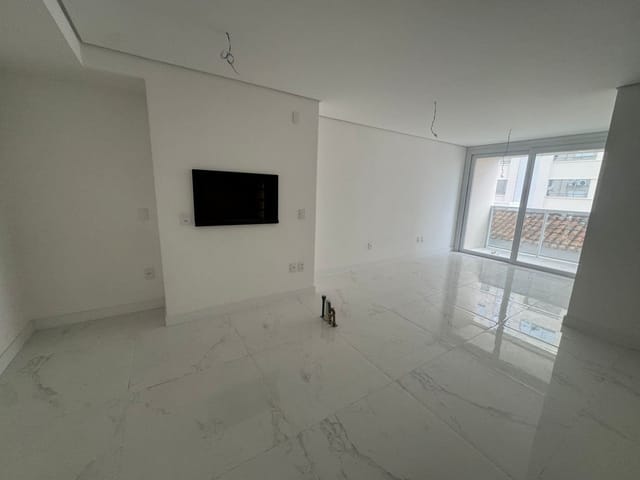 Apartamento com 115m² 2 quartos e 1 banheiro, à venda, no bairro Centro em Pelotas