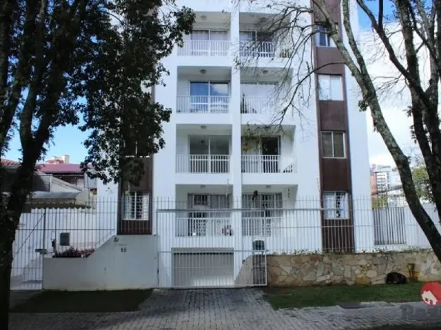 Apartamento 2 quartos e 1 banheiro, para alugar, no bairro Ahú em Curitiba