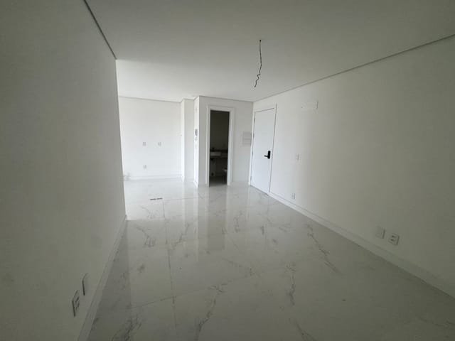 Apartamento com 162m² 3 quartos e 2 banheiros, à venda, no bairro Centro em Pelotas