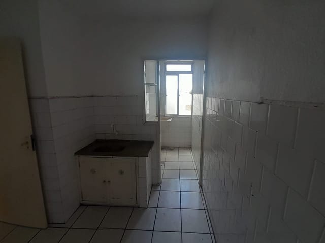 Apartamento com 68m² 3 quartos e 1 banheiro, à venda, no bairro Centro em Pelotas