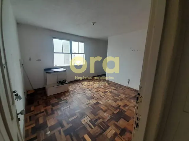Apartamento com 68m² 3 quartos e 1 banheiro, à venda, no bairro Centro em Pelotas