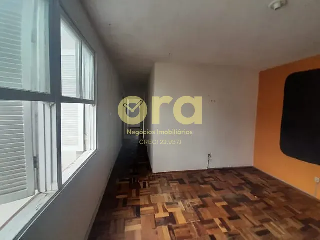 Apartamento com 68m² 3 quartos e 1 banheiro, à venda, no bairro Centro em Pelotas