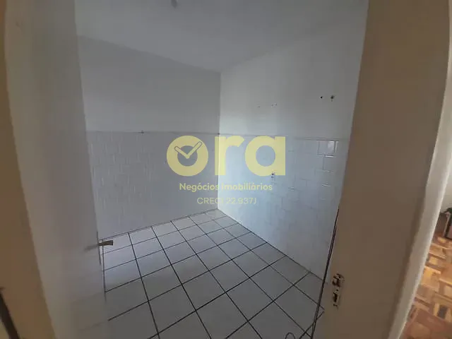 Apartamento com 68m² 3 quartos e 1 banheiro, à venda, no bairro Centro em Pelotas