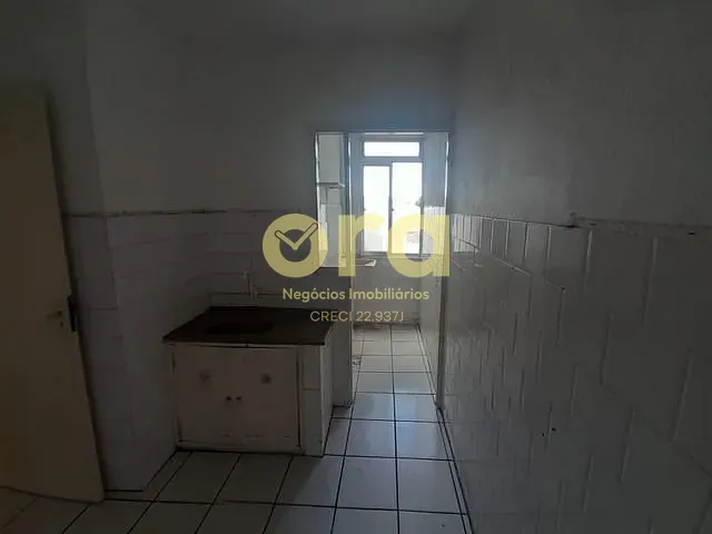 Apartamento com 68m² 3 quartos e 1 banheiro, à venda, no bairro Centro em Pelotas