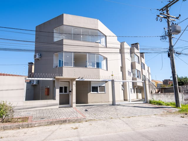 Apartamento 3 quartos e 2 banheiros, à venda, no bairro Areal em Pelotas