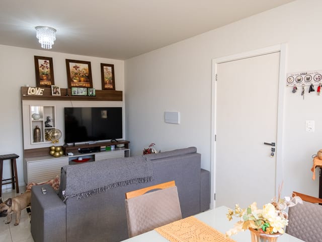 Apartamento 3 quartos e 2 banheiros, à venda, no bairro Areal em Pelotas